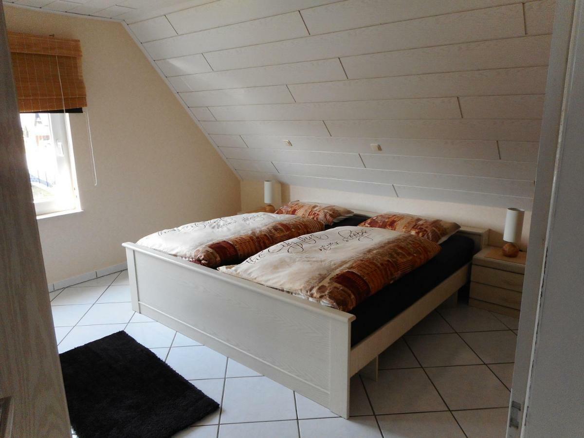 Modernes Ferienhaus Der Besonderen Art Mit Garten Lohne  Dış mekan fotoğraf